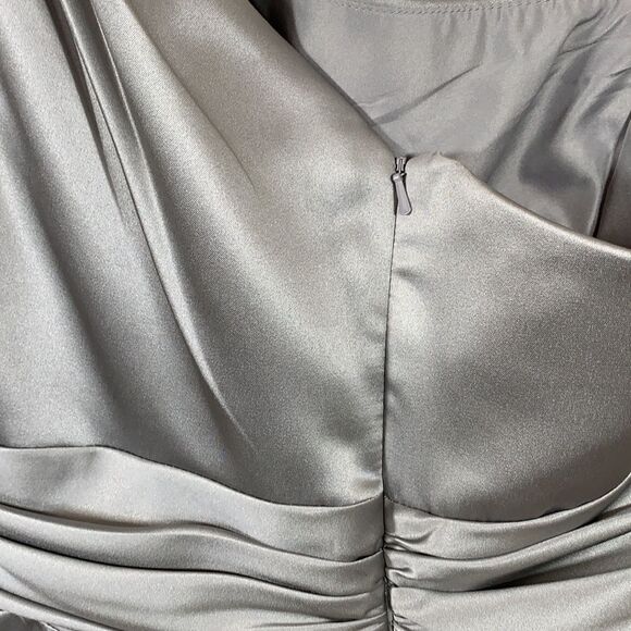 DAVID’S BRIDAL Women’s Satin One Shoulder Special Occasion Dress Silver Size 12 - Picture 8 of 13